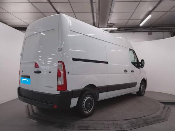 Vente en ligne Renault Master 3 Fourgon MASTER FGN TRAC F3500 L2H2 DCI 135 au prix de 25 900 €