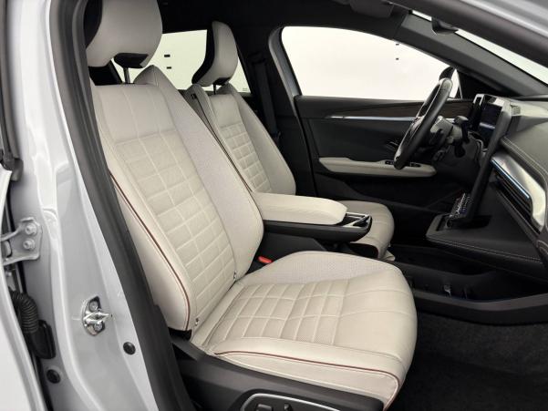 Vente en ligne Renault Megane E-Tech  EV60 220 ch super charge au prix de 29 900 €
