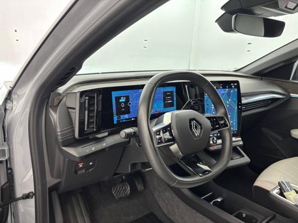 Vente en ligne Renault Megane E-Tech  EV60 220 ch super charge au prix de 29 900 €