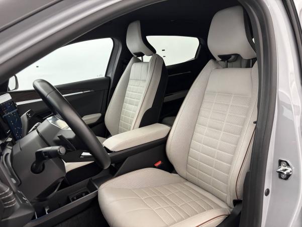 Vente en ligne Renault Megane E-Tech  EV60 220 ch super charge au prix de 29 900 €