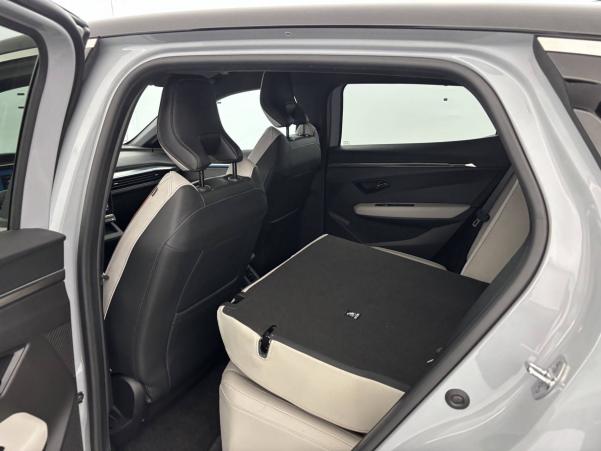 Vente en ligne Renault Megane E-Tech  EV60 220 ch super charge au prix de 29 900 €
