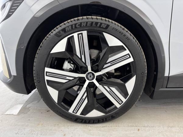 Vente en ligne Renault Megane E-Tech  EV60 220 ch super charge au prix de 29 900 €