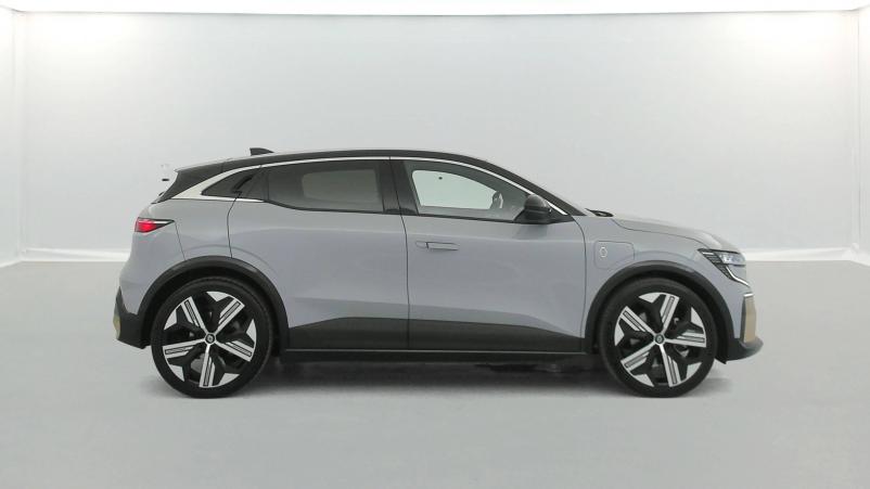Vente en ligne Renault Megane E-Tech  EV60 220 ch super charge au prix de 29 900 €
