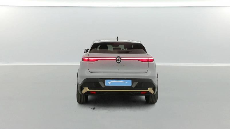 Vente en ligne Renault Megane E-Tech  EV60 220 ch super charge au prix de 29 900 €