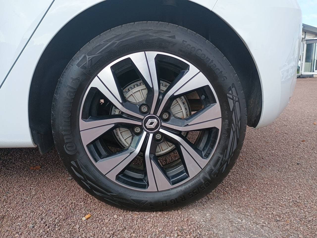 Vente en ligne Renault Clio 5 Clio Blue dCi 100 au prix de 15 490 €