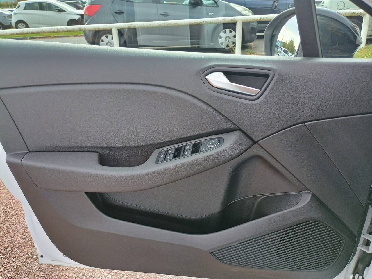 Vente en ligne Renault Clio 5 Clio Blue dCi 100 au prix de 15 490 €