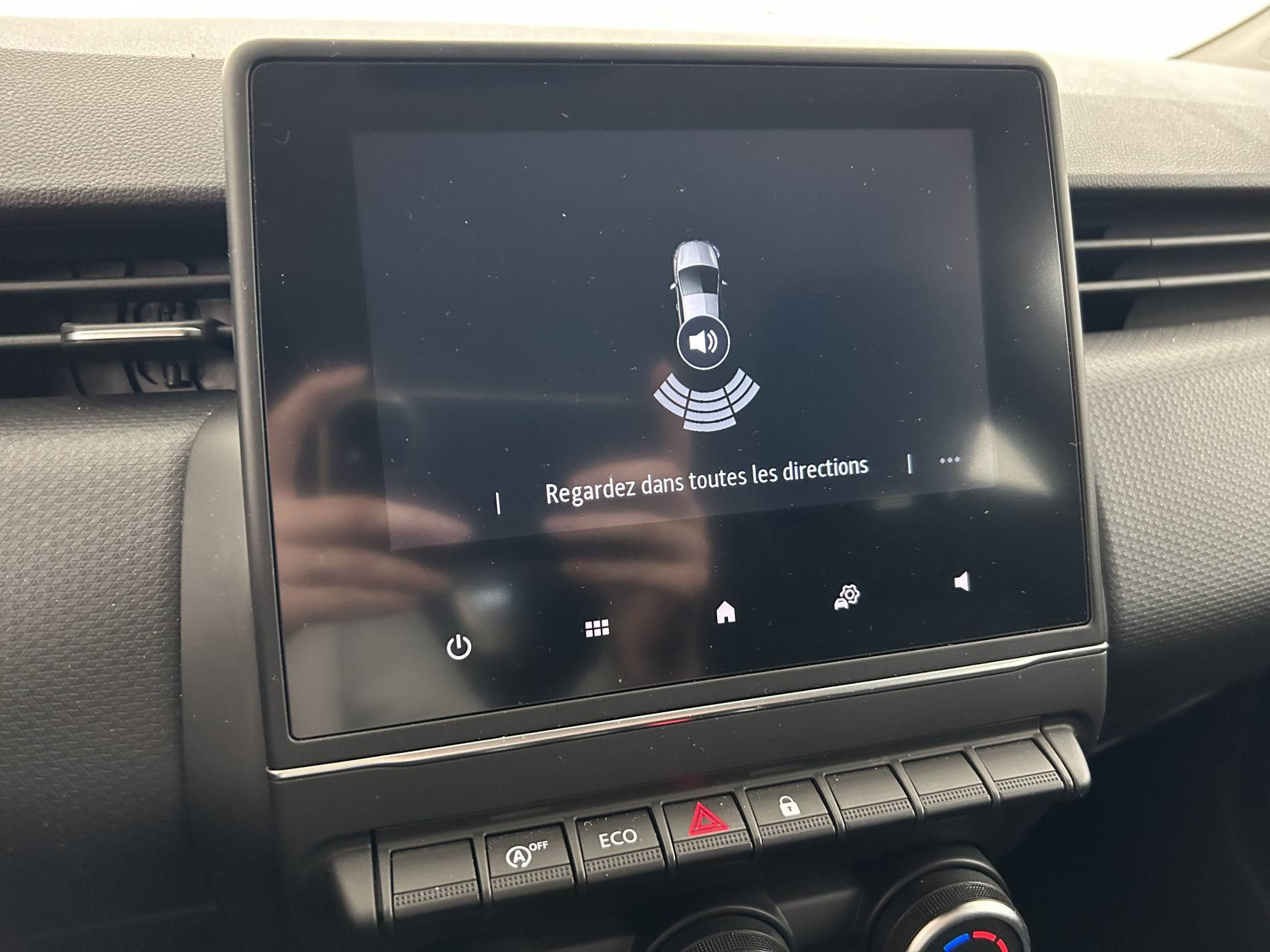 Vente en ligne Renault Clio 5 Clio TCe 90 - 21N au prix de 12 990 €