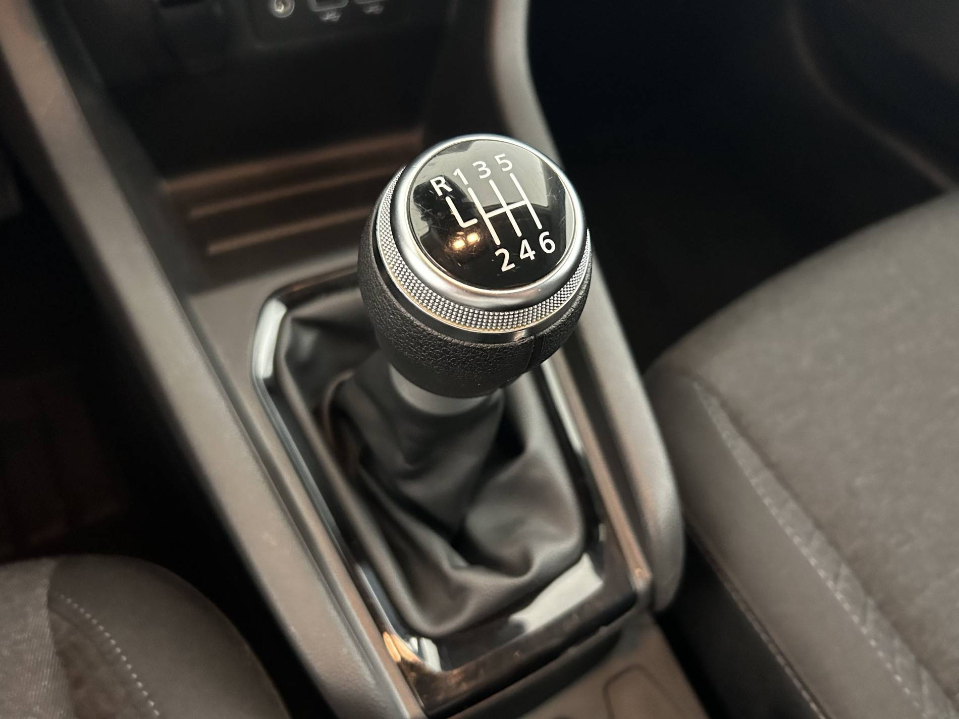 Vente en ligne Renault Clio 5 Clio TCe 90 - 21N au prix de 12 990 €