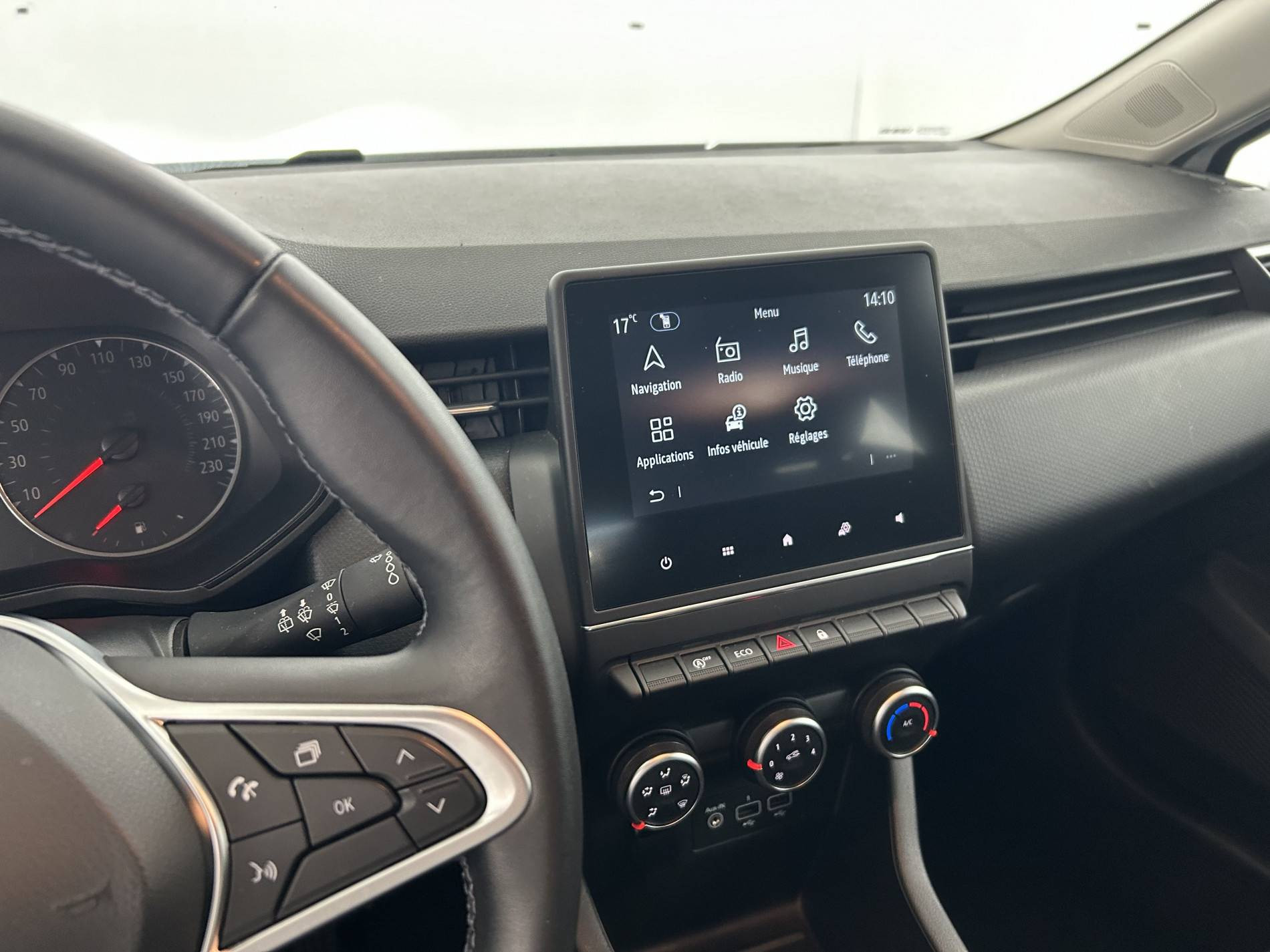 Vente en ligne Renault Clio 5 Clio TCe 90 - 21N au prix de 12 990 €