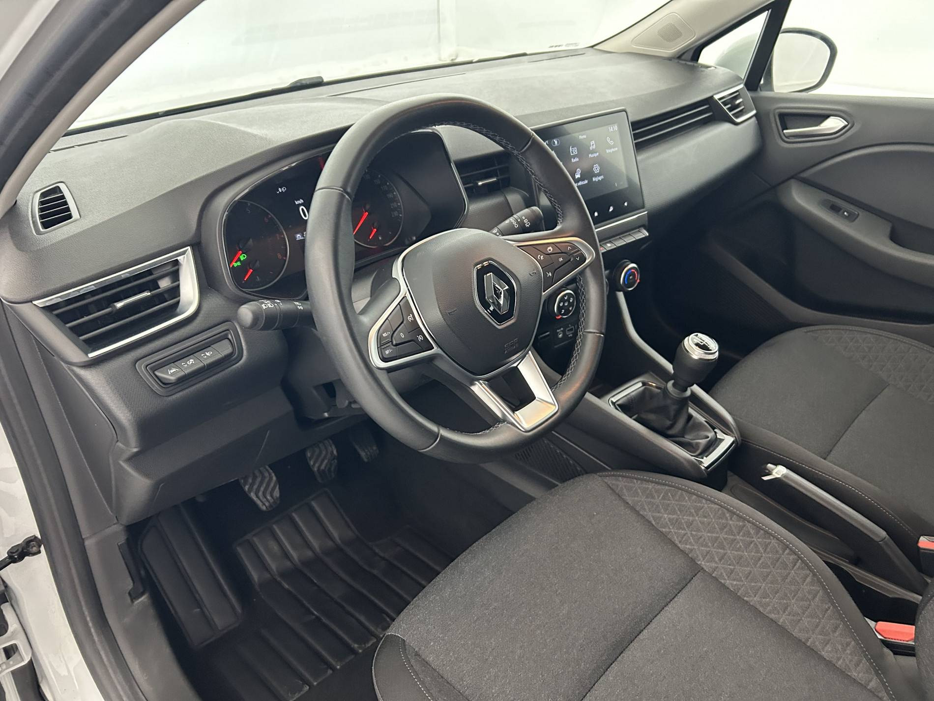 Vente en ligne Renault Clio 5 Clio TCe 90 - 21N au prix de 12 990 €