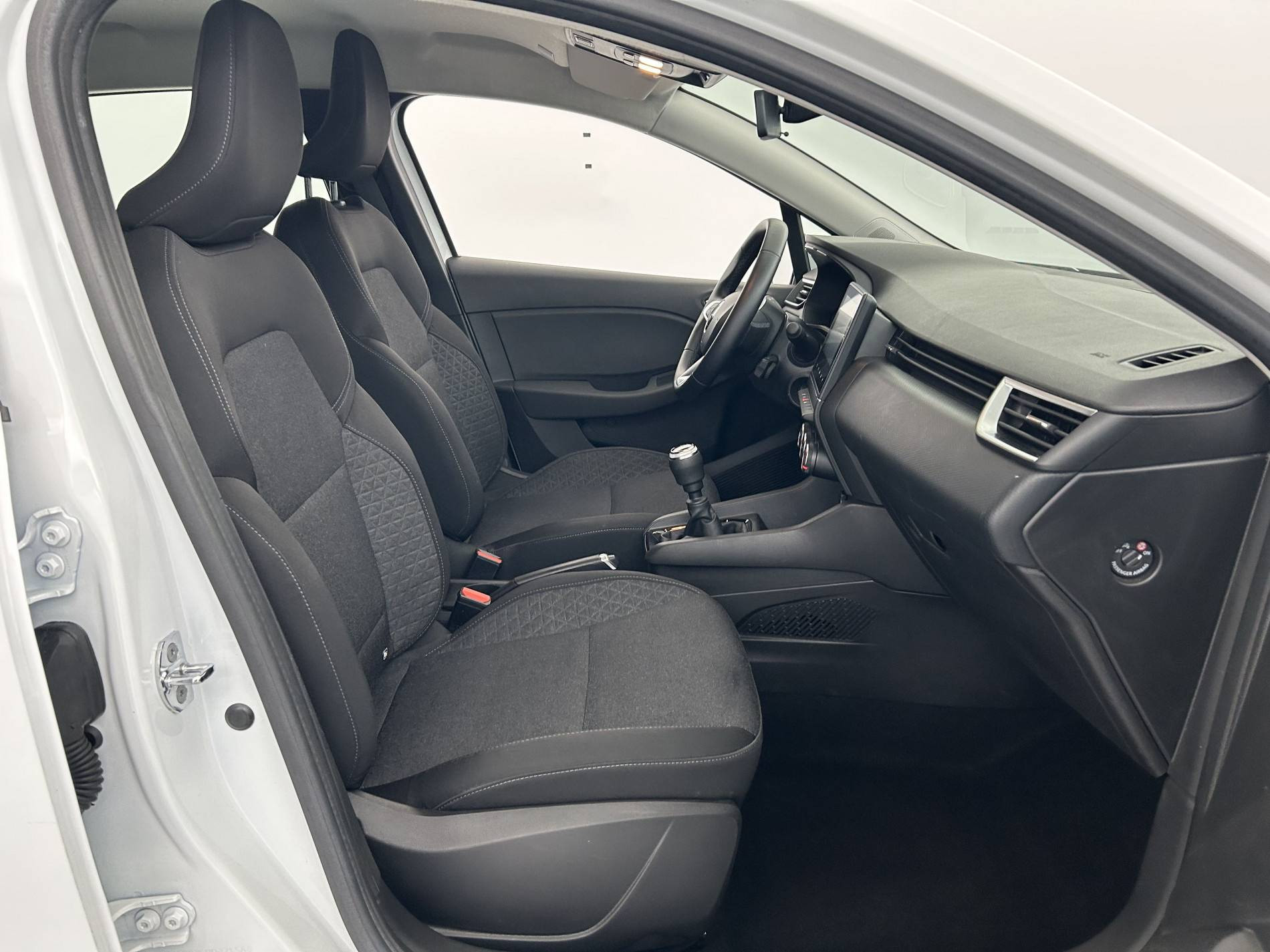 Vente en ligne Renault Clio 5 Clio TCe 90 - 21N au prix de 12 990 €