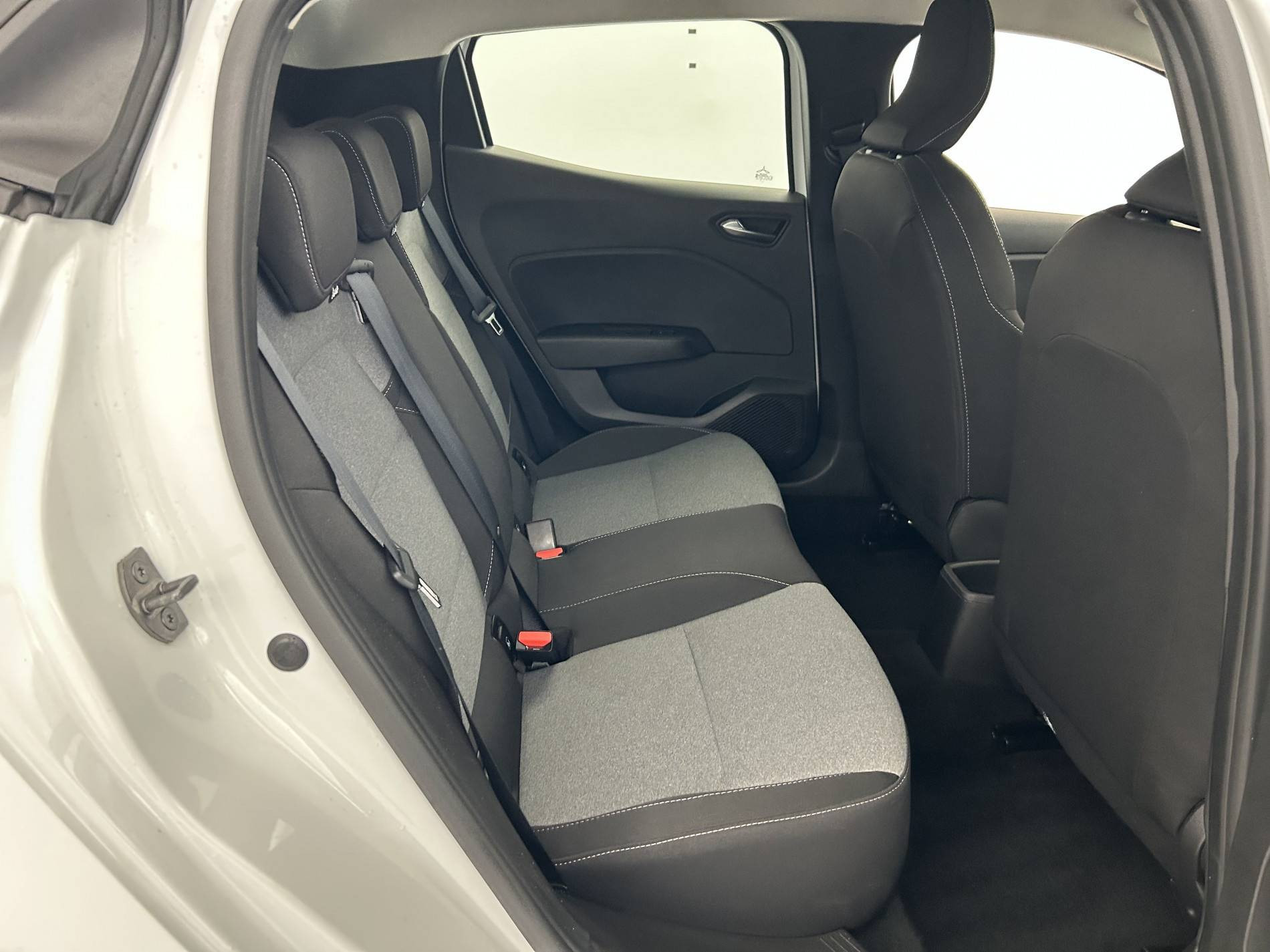 Vente en ligne Renault Clio 5 Clio SCe 65 ch GSR2 au prix de 15 290 €