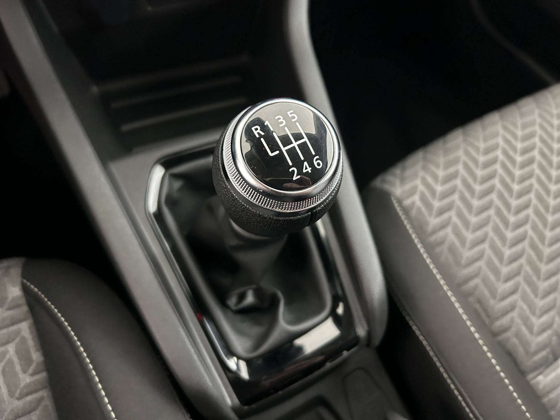 Vente en ligne Renault Clio 5 Clio TCe 100 GPL au prix de 14 990 €