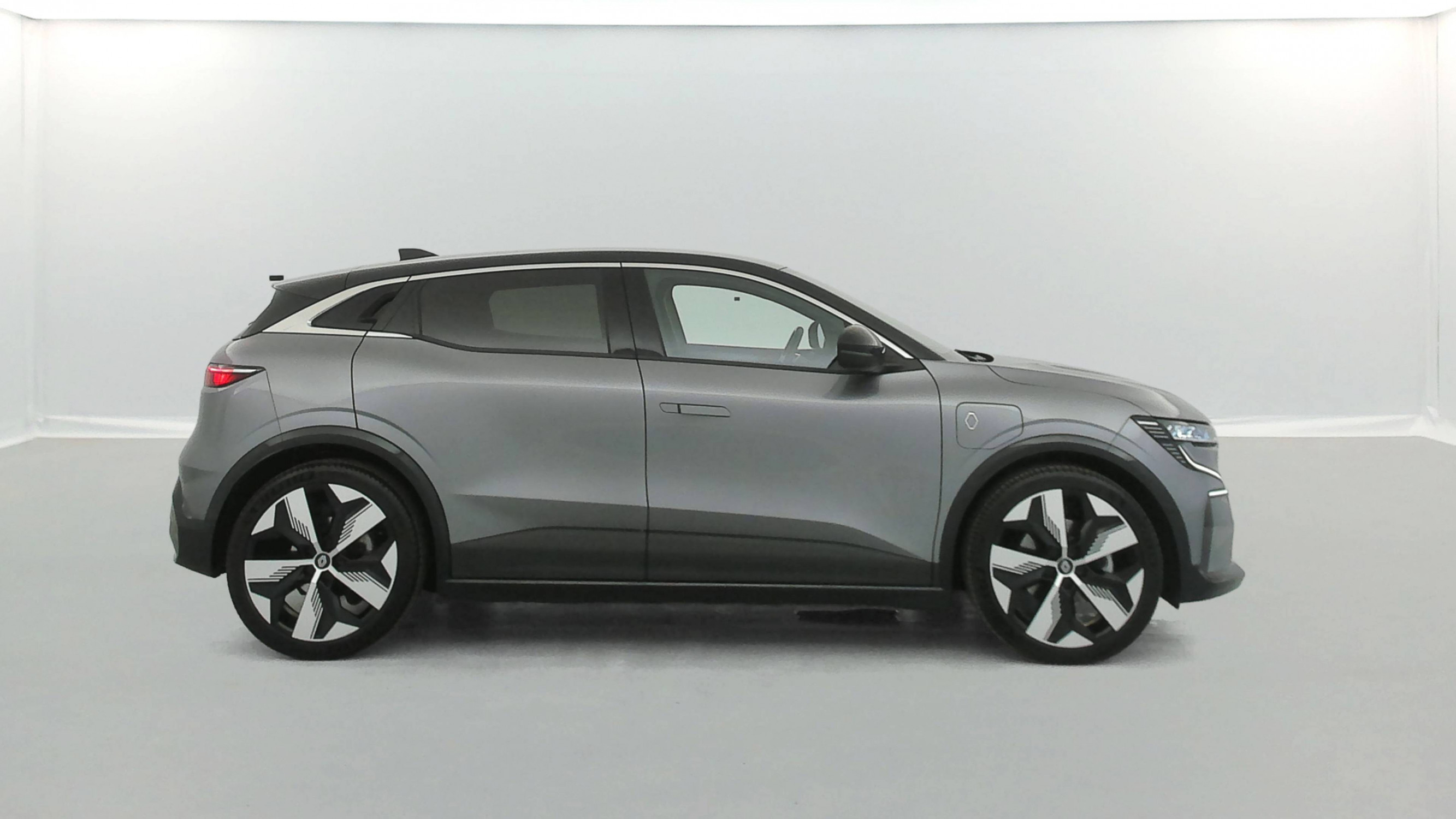 Vente en ligne Renault Megane E-Tech  EV40 130ch standard charge au prix de 18 990 €