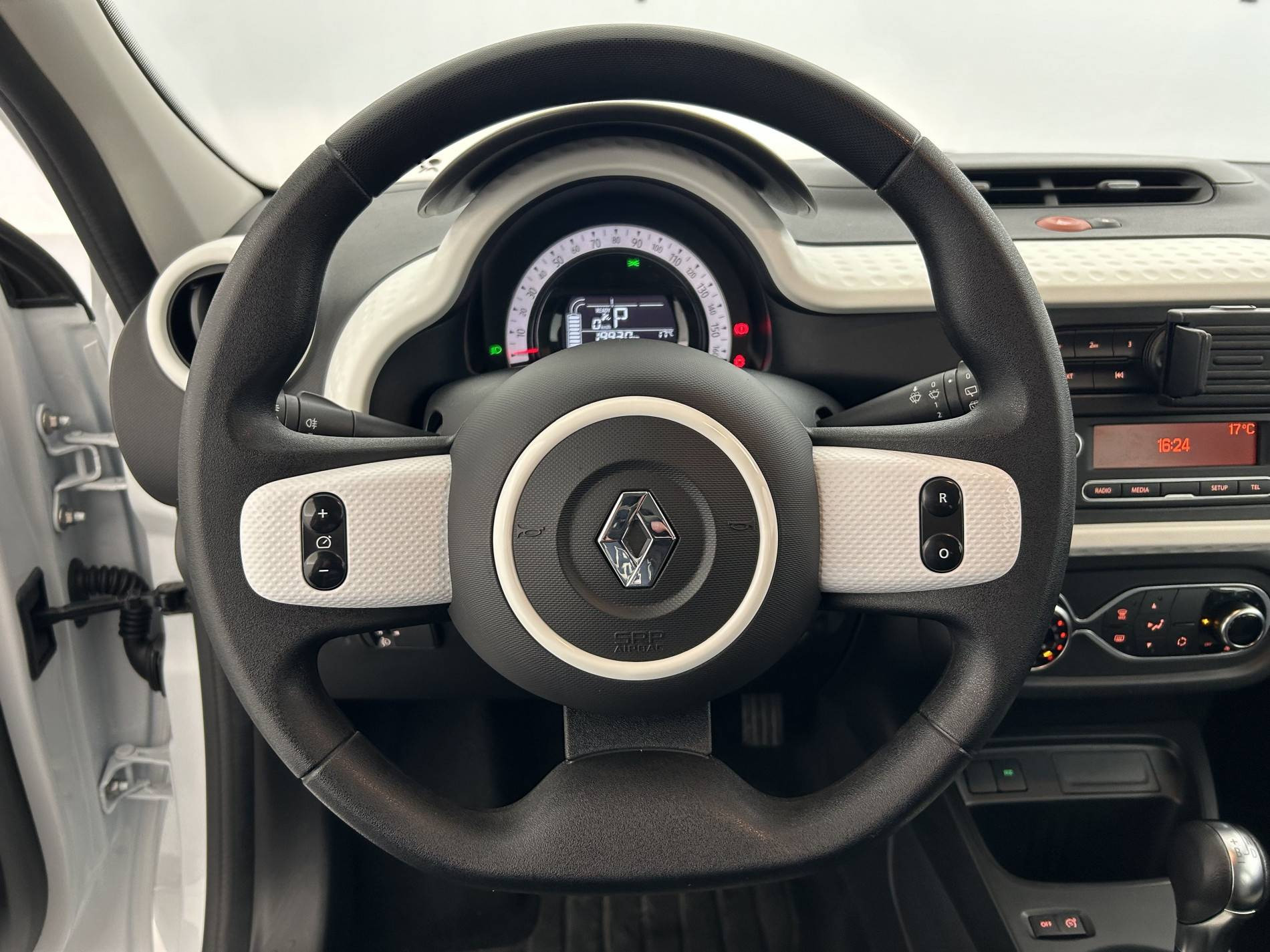 Vente en ligne Renault Twingo Electrique Twingo III E-Tech au prix de 10 990 €