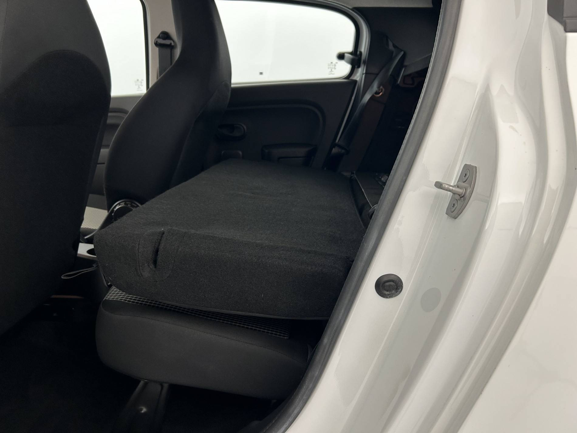 Vente en ligne Renault Twingo Electrique Twingo III E-Tech au prix de 10 990 €