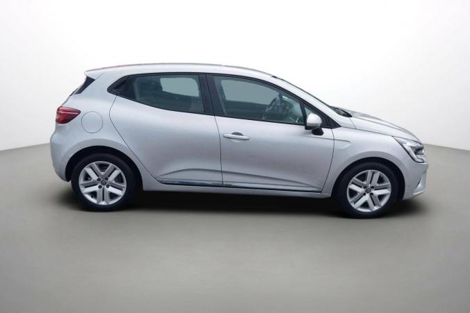 Vente en ligne Renault Clio 5 CLIO SOCIETE BLUE DCI 100 - 21N au prix de 14 990 €