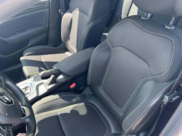 Vente en ligne Renault Megane 4 Mégane IV Berline Blue dCi 115 EDC au prix de 15 790 €
