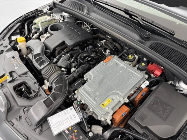 Vente en ligne Renault Clio 5 Clio E-Tech 140 au prix de 13 490 €