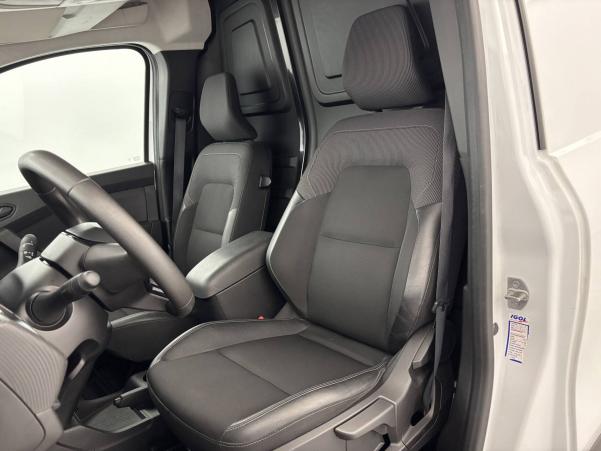 Vente en ligne Renault Kangoo Van  BLUE DCI 95 EDC au prix de 19 390 €