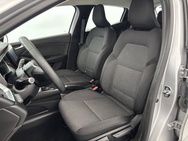 Vente en ligne Renault Clio 5 Clio E-Tech 140 au prix de 13 490 €