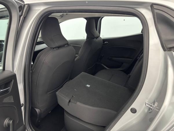Vente en ligne Renault Clio 5 Clio E-Tech 140 au prix de 13 490 €