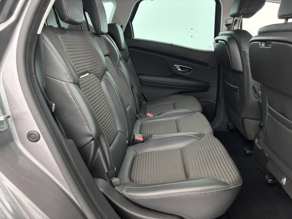 Vente en ligne Renault Scenic 4 Scenic Blue dCi 120 EDC au prix de 18 990 €