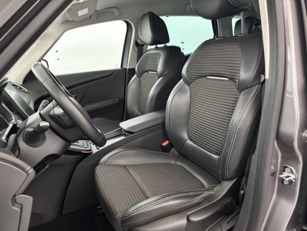 Vente en ligne Renault Scenic 4 Scenic Blue dCi 120 EDC au prix de 18 990 €
