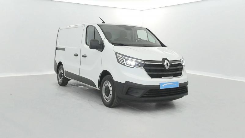Vente en ligne Renault Trafic 3 Fourgon TRAFIC FGN L1H1 3000 KG BLUE DCI 130 au prix de 23 990 €