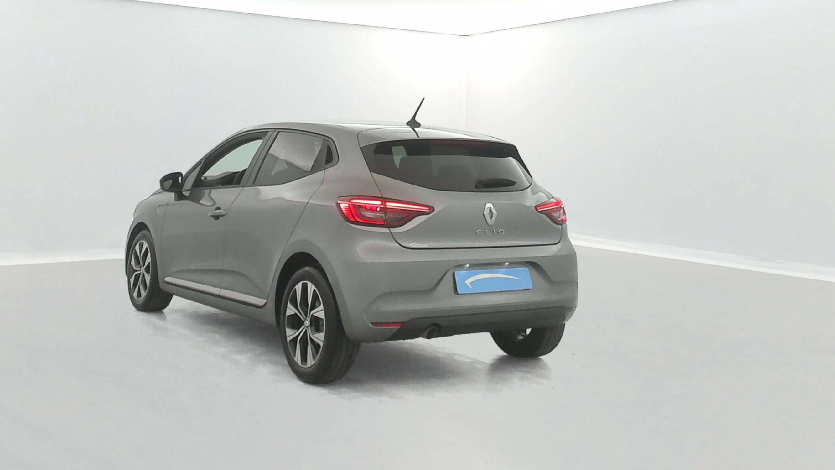 Vente en ligne Renault Clio 5 Clio TCe 90 au prix de 15 990 €