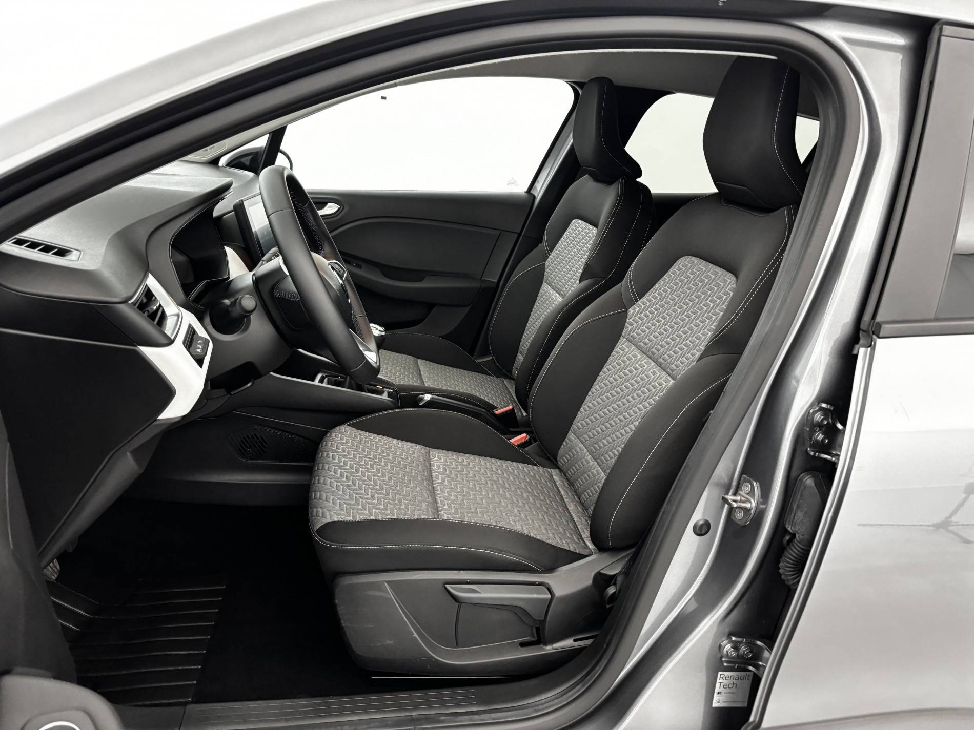 Vente en ligne Renault Clio 5 Clio TCe 90 au prix de 15 990 €