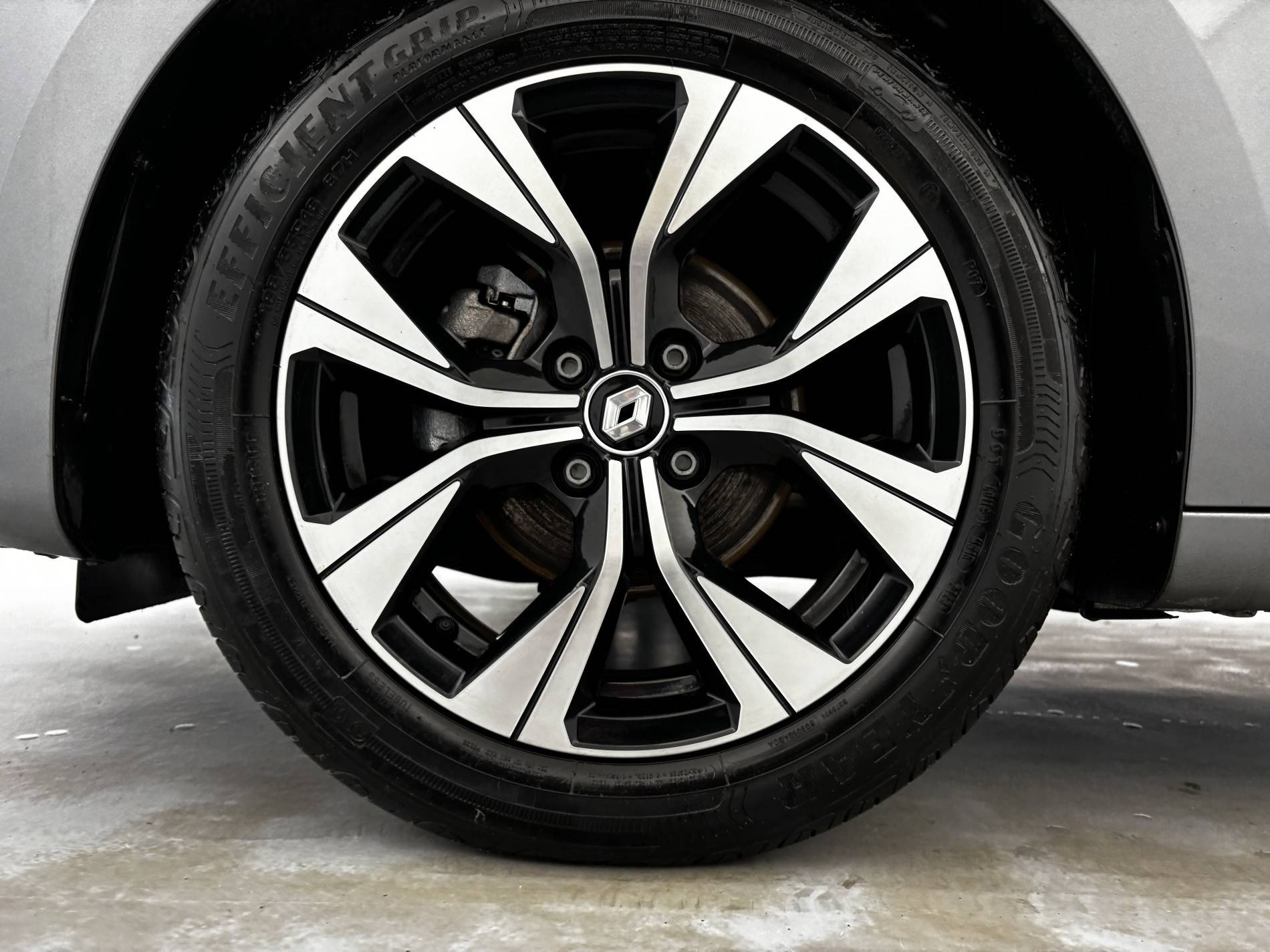 Vente en ligne Renault Clio 5 Clio TCe 90 au prix de 15 990 €