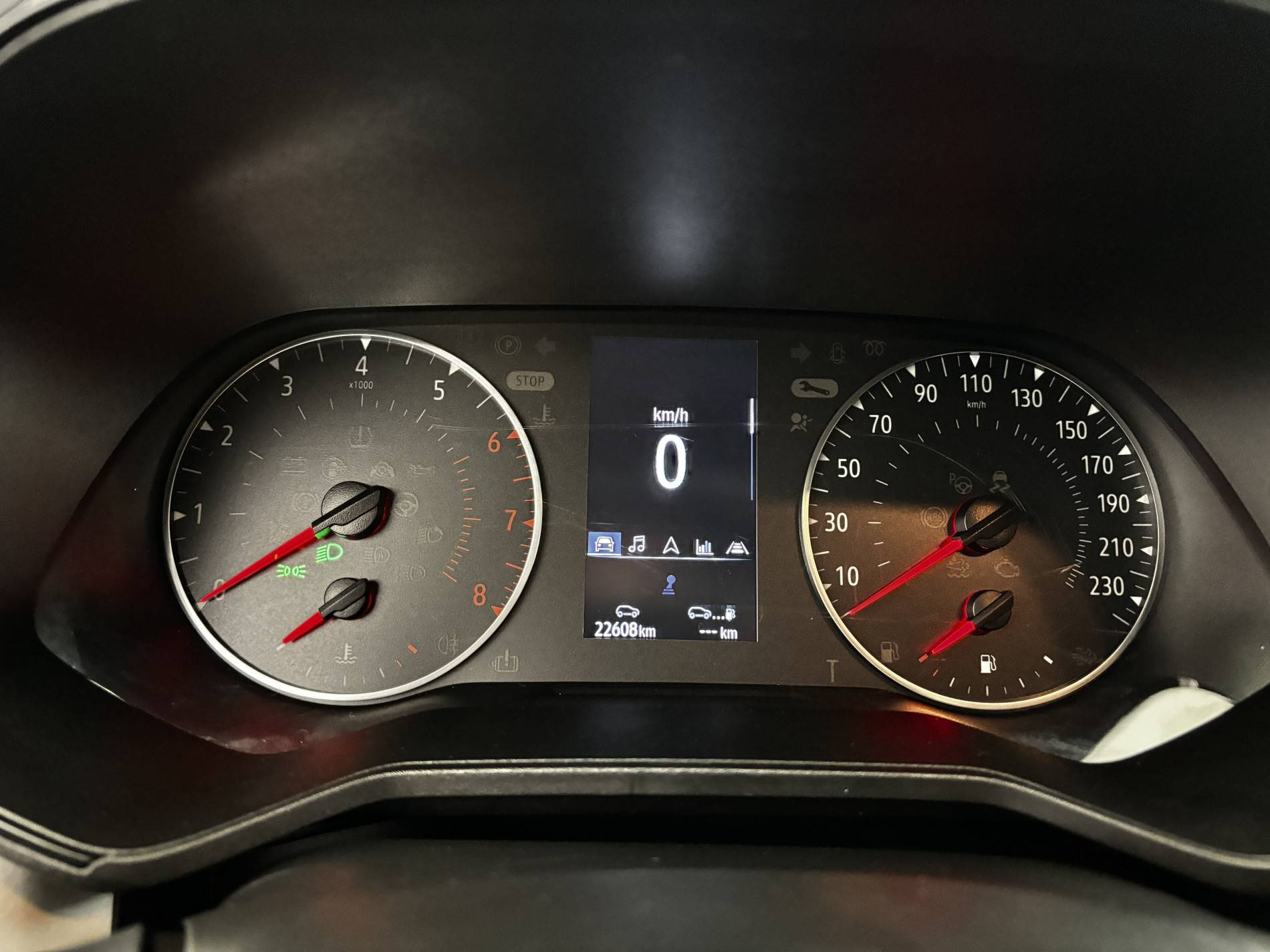 Vente en ligne Renault Clio 5 Clio TCe 90 au prix de 15 990 €