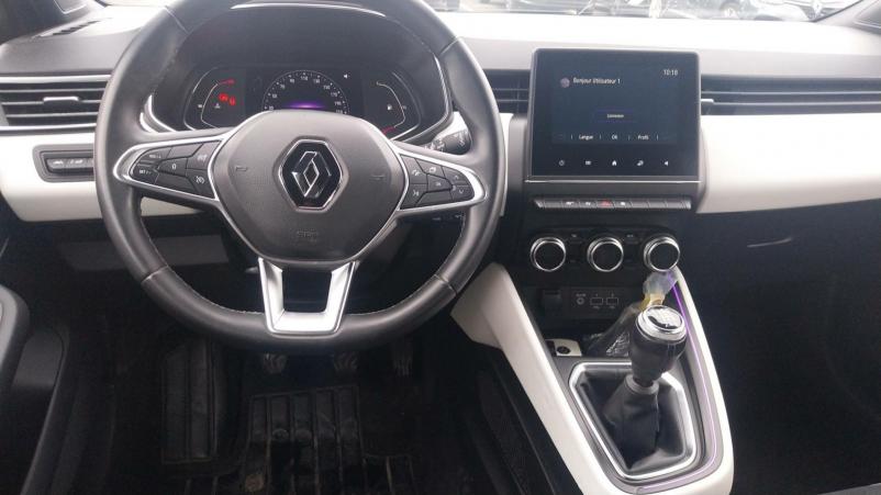 Vente en ligne Renault Clio 5 Clio TCe 90 - 21 au prix de 15 490 €