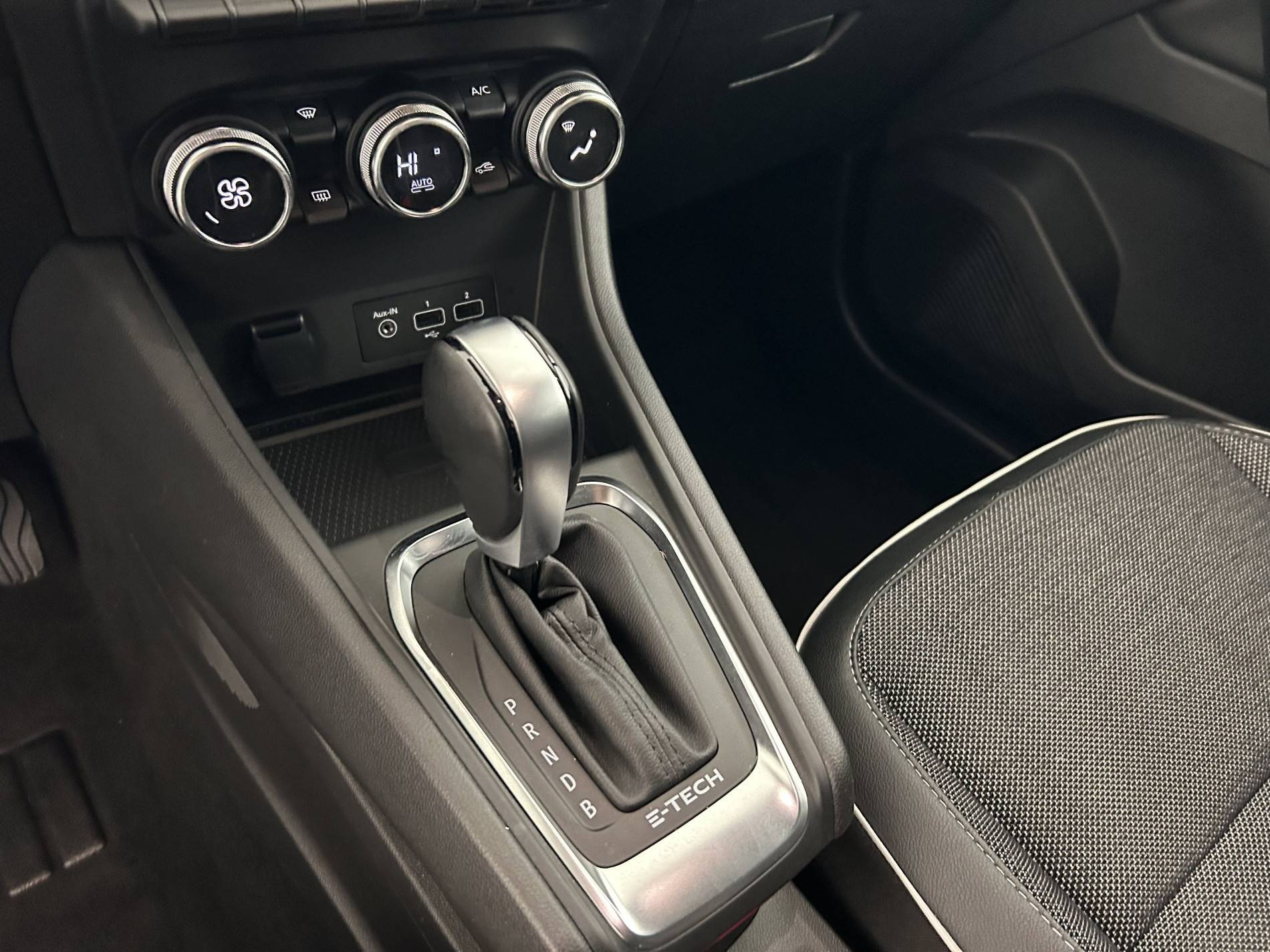 Vente en ligne Renault Captur  E-Tech full hybrid 145 au prix de 20 490 €