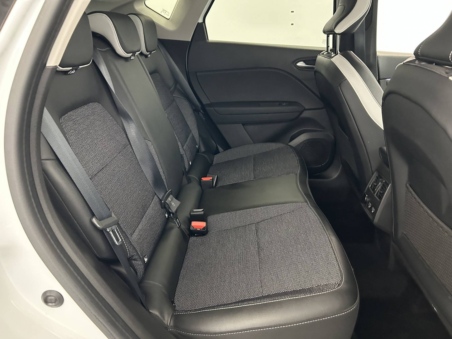 Vente en ligne Renault Captur  E-Tech full hybrid 145 au prix de 20 490 €