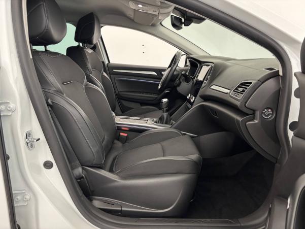 Vente en ligne Renault Megane 4 Mégane IV Berline Blue dCi 115 au prix de 17 990 €