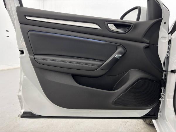 Vente en ligne Renault Megane 4 Mégane IV Berline Blue dCi 115 au prix de 17 990 €