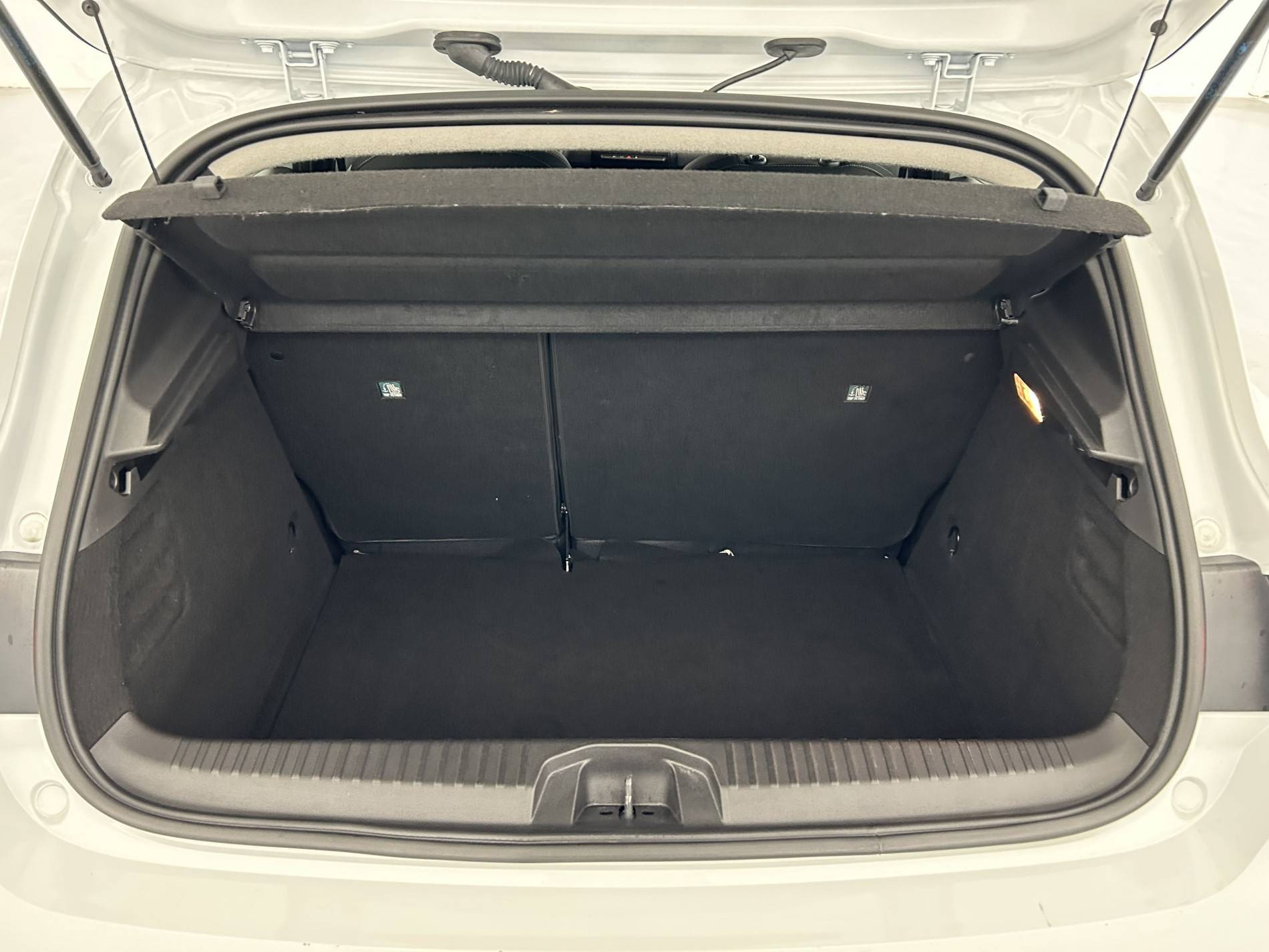 Vente en ligne Renault Clio 5 Clio Blue dCi 100 ch GSR2 au prix de 18 890 €