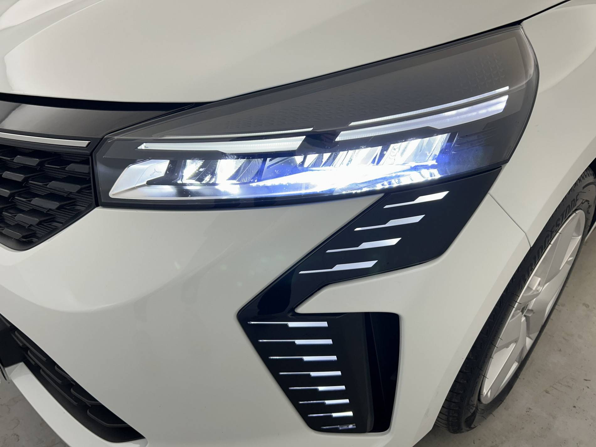 Vente en ligne Renault Clio 5 Clio Blue dCi 100 ch GSR2 au prix de 18 890 €