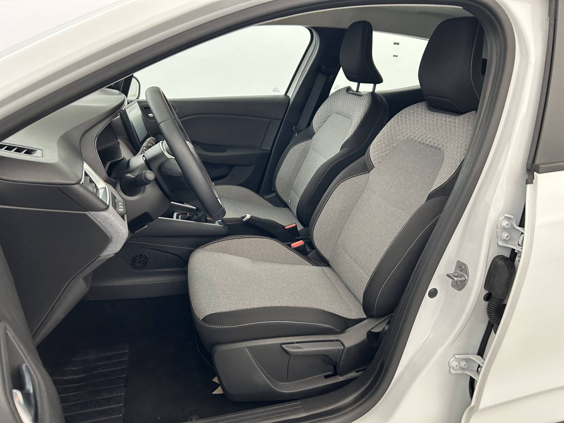 Vente en ligne Renault Clio 5 Clio Blue dCi 100 ch GSR2 au prix de 18 890 €