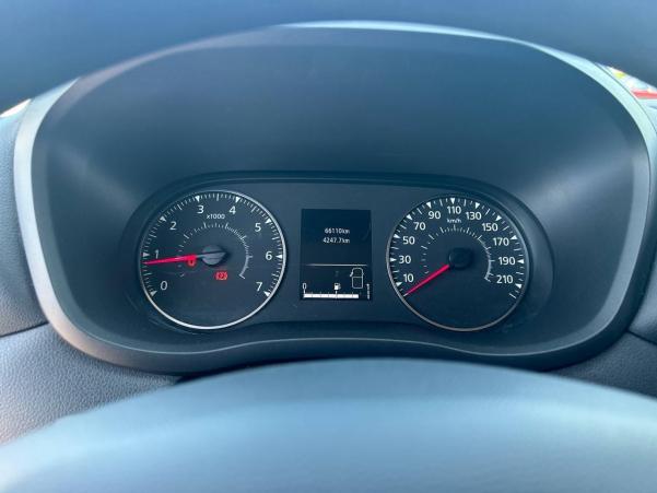 Vente en ligne Renault Master Fourgon MASTER FGN TRAC F3500 L2H2 DCI 135 au prix de 19 990 €