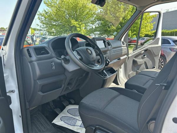 Vente en ligne Renault Master Fourgon MASTER FGN TRAC F3500 L2H2 DCI 135 au prix de 19 990 €