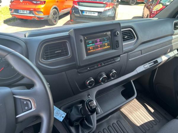 Vente en ligne Renault Master Fourgon MASTER FGN TRAC F3500 L2H2 DCI 135 au prix de 19 990 €