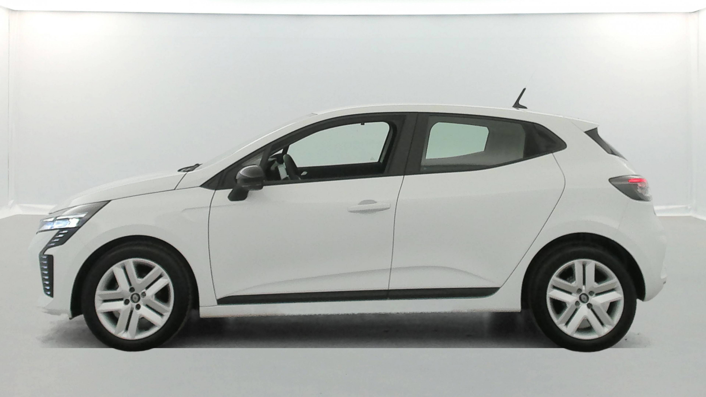 Vente en ligne Renault Clio 5 Clio TCe 90 au prix de 14 990 €