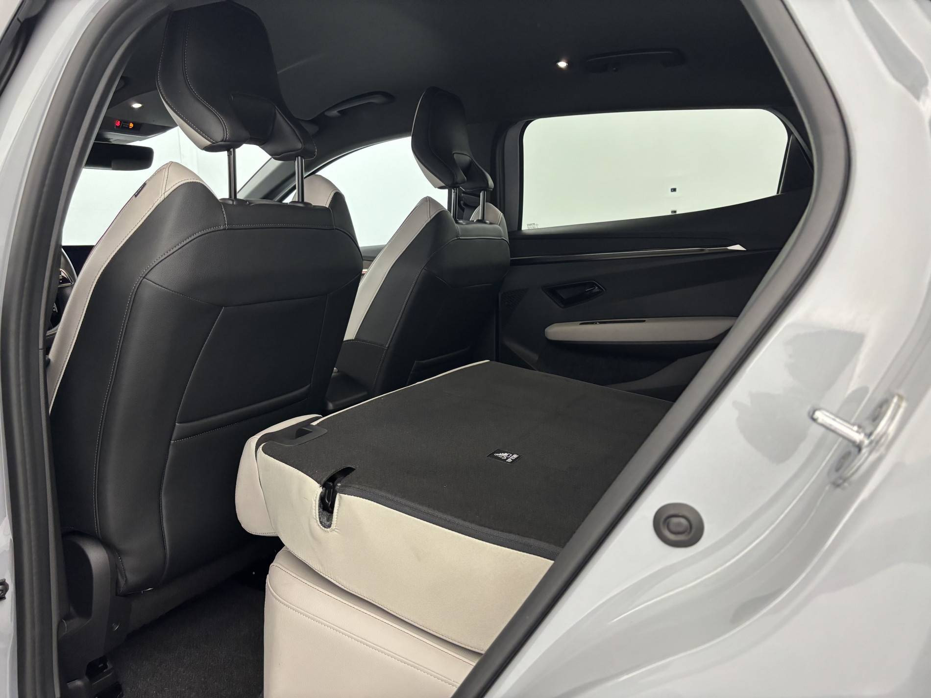 Vente en ligne Renault Megane E-Tech  EV60 220 ch super charge au prix de 24 390 €