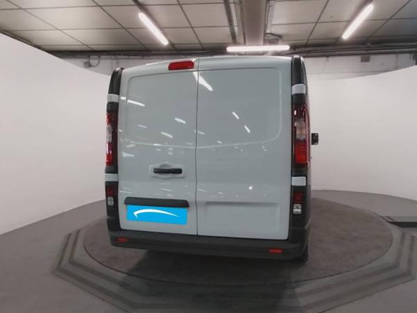 Vente en ligne Renault Trafic 3 Fourgon TRAFIC FGN L1H1 1000 KG DCI 120 au prix de 21 660 €