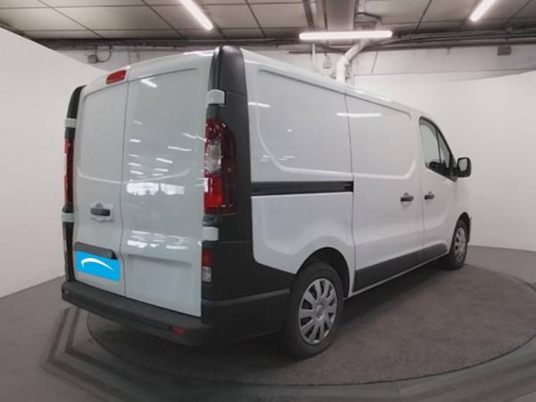 Vente en ligne Renault Trafic 3 Fourgon TRAFIC FGN L1H1 1000 KG DCI 120 au prix de 21 660 €