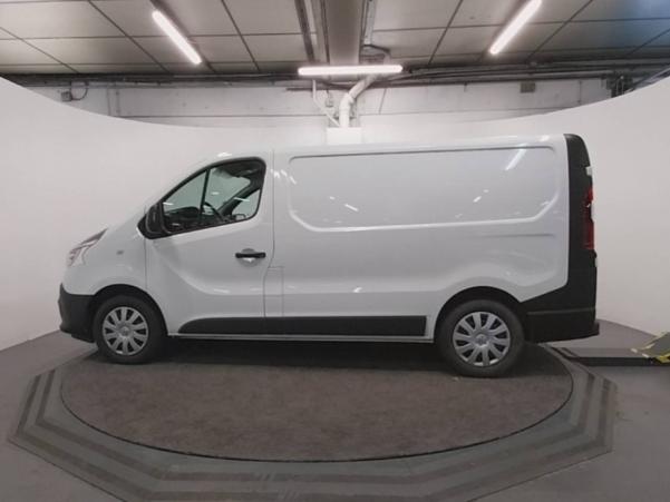 Vente en ligne Renault Trafic 3 Fourgon TRAFIC FGN L1H1 1000 KG DCI 120 au prix de 21 660 €