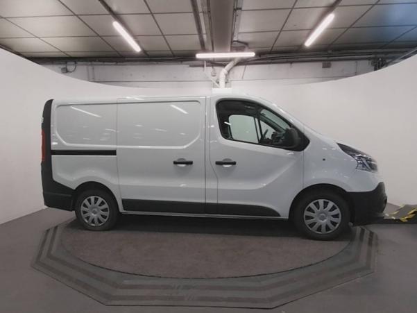 Vente en ligne Renault Trafic 3 Fourgon TRAFIC FGN L1H1 1000 KG DCI 120 au prix de 21 660 €